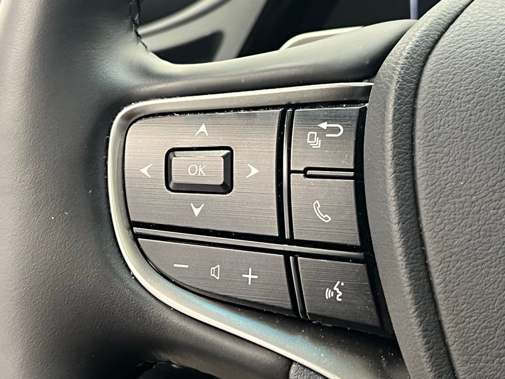 Thumbnail: 2023 Lexus ES - 19