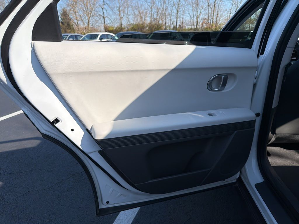 Thumbnail: 2024 Hyundai Ioniq 5 - 20