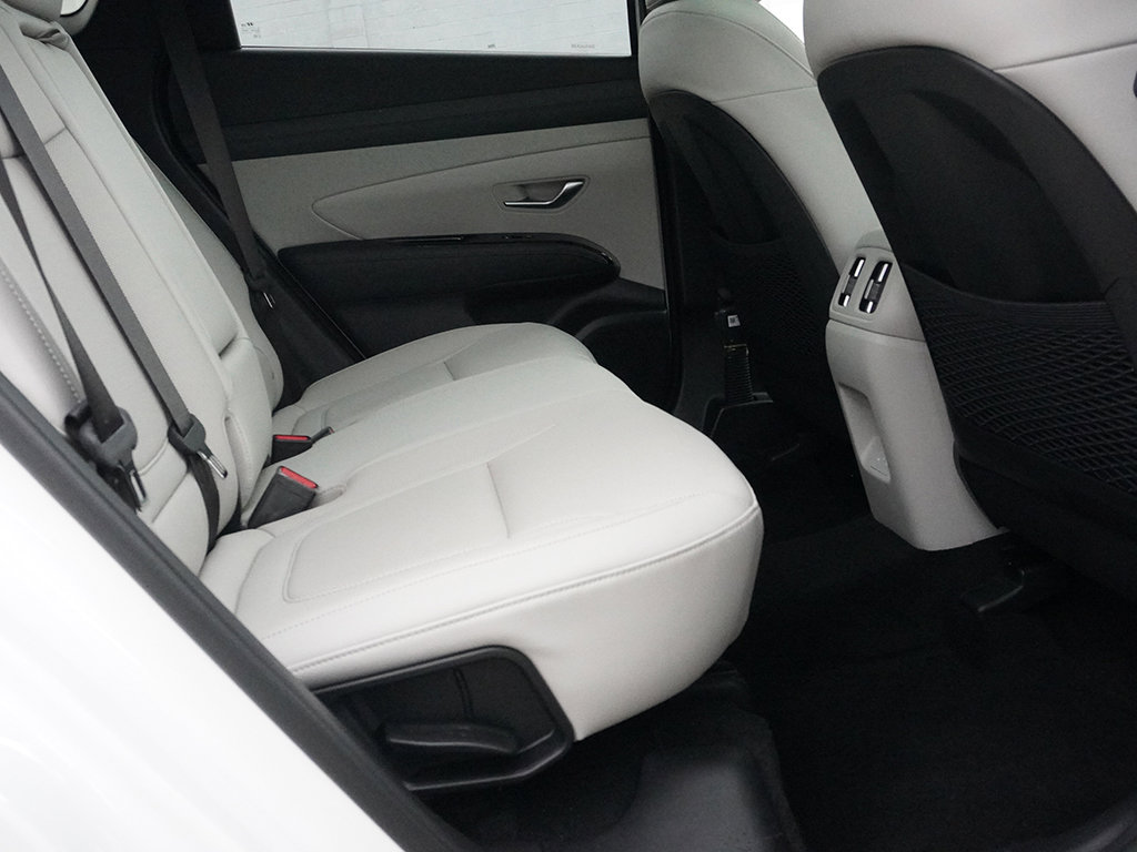 Used 2025 White Hyundai Limited image 39