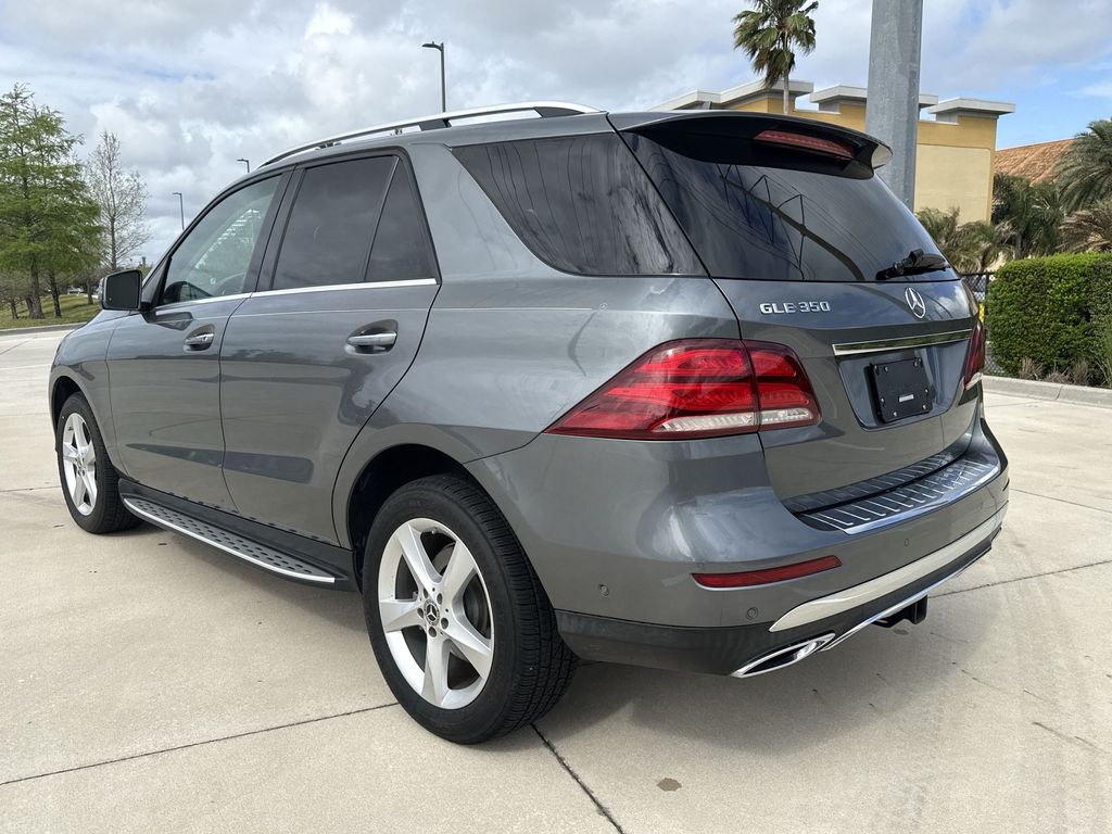 Thumbnail: 2018 Mercedes-Benz GLE - 10