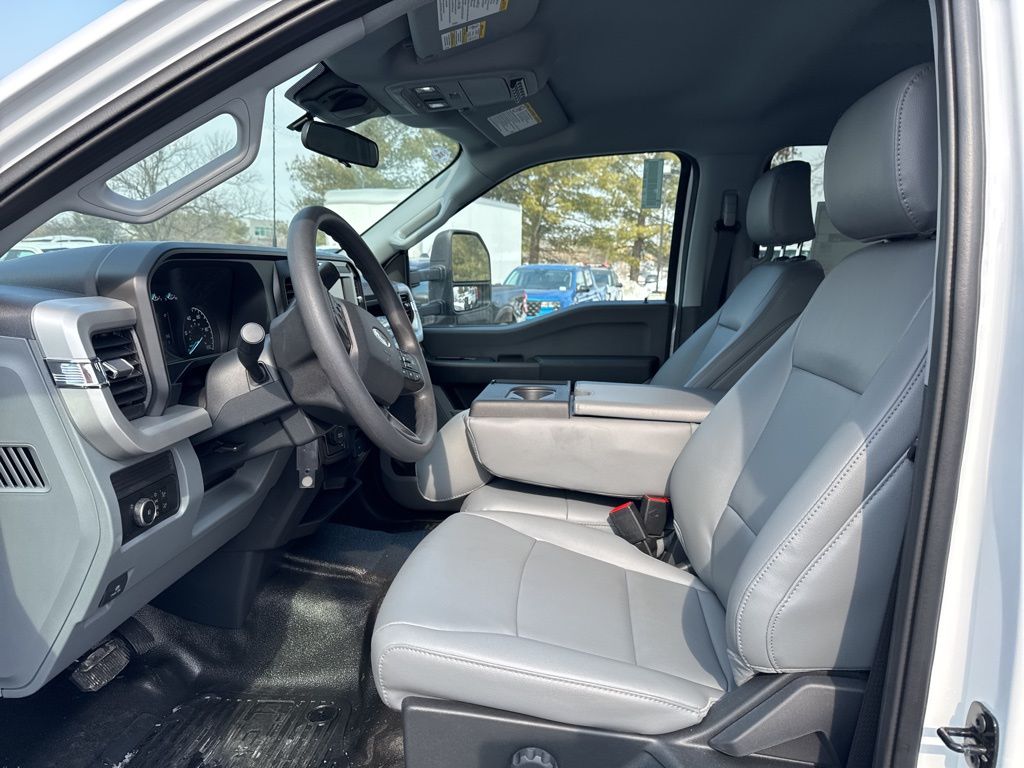 2026 Ford F-450 Chassis XL