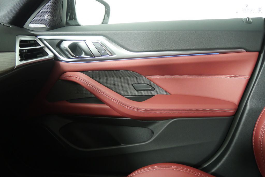 Thumbnail: 2025 BMW i4 - 22