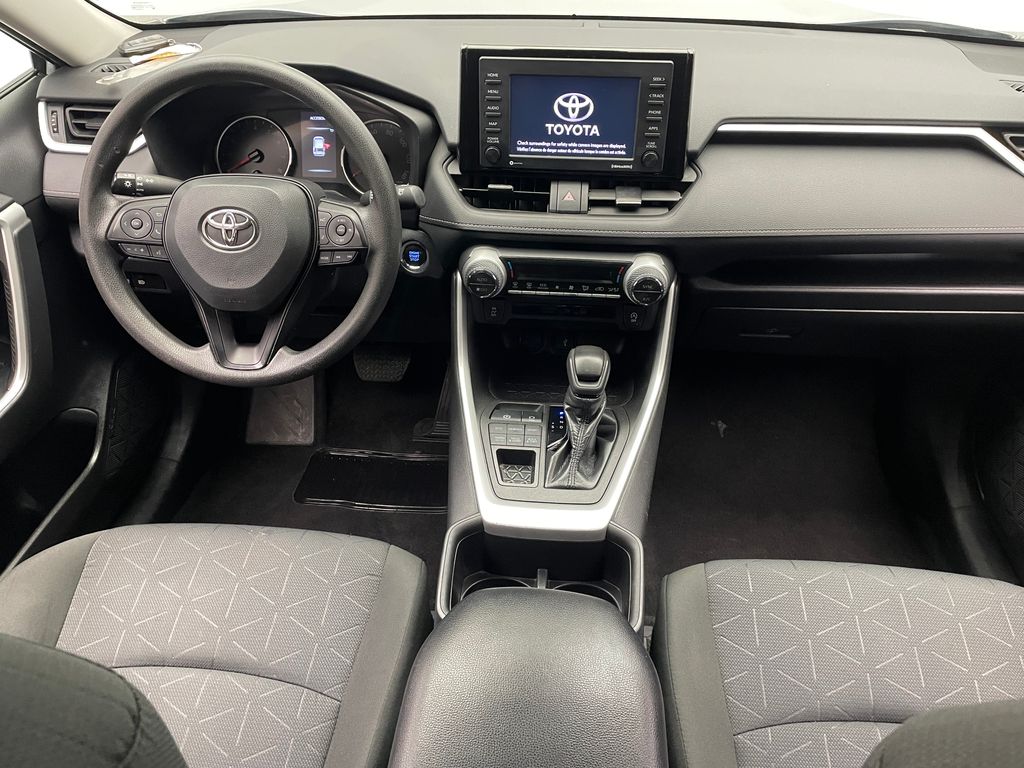 2022 Toyota RAV4 XLE 19