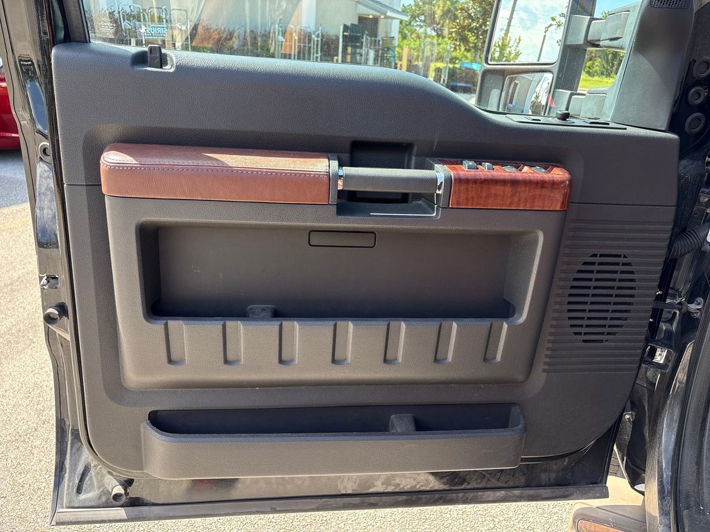 Used 2011 Black Ford King Ranch image 29