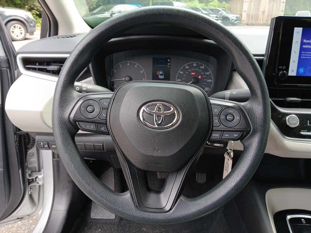 2024 Toyota Corolla LE 28