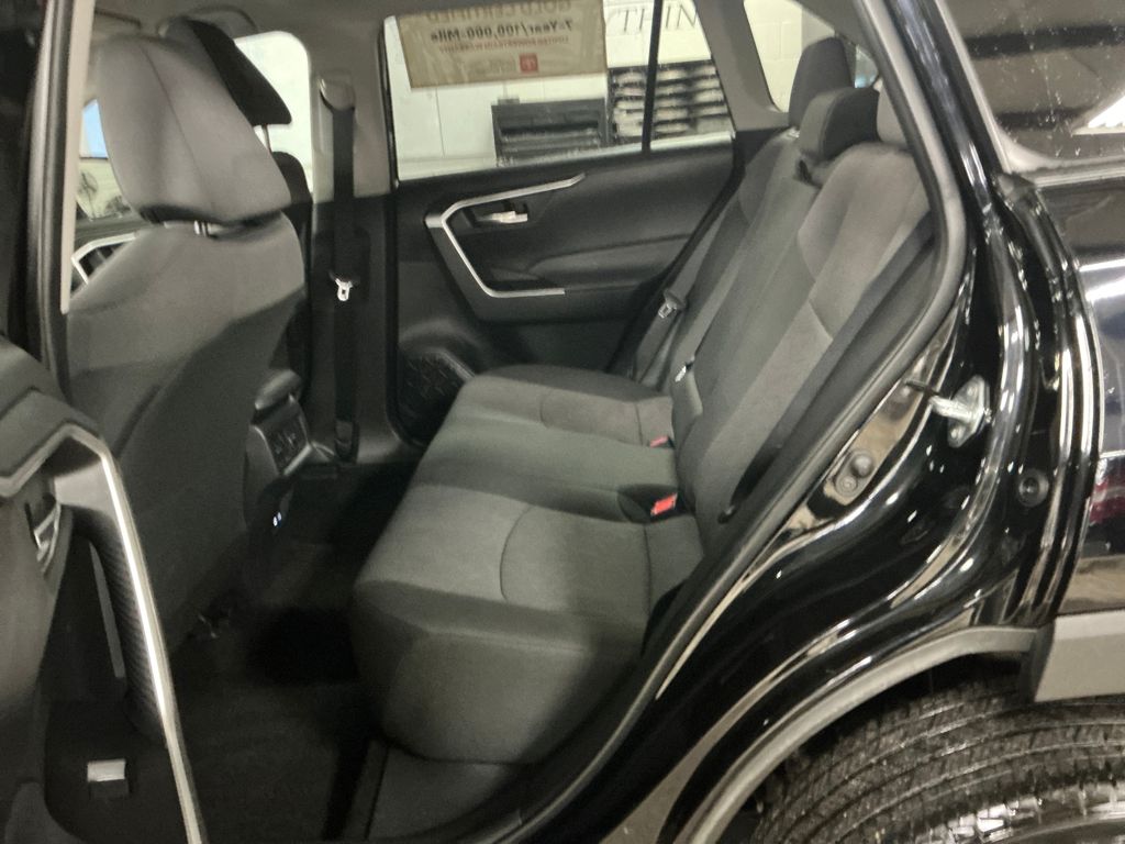 Certified Used 2025  Toyota XLE image 25