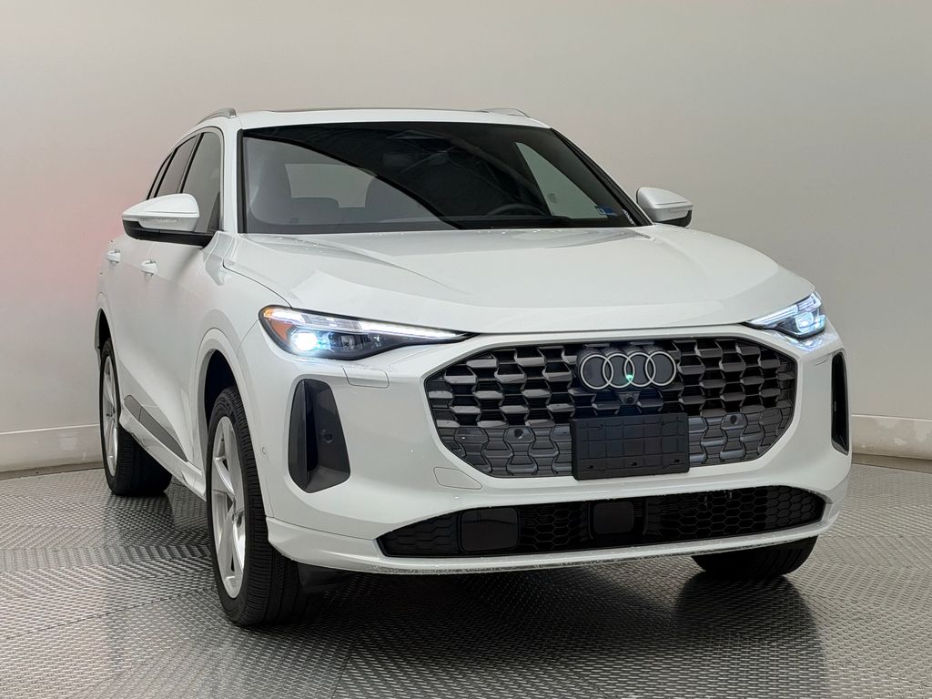 Thumbnail: 2025 Audi Q5 - 2