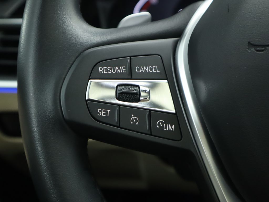 Thumbnail: 2022 BMW 3 Series - 11