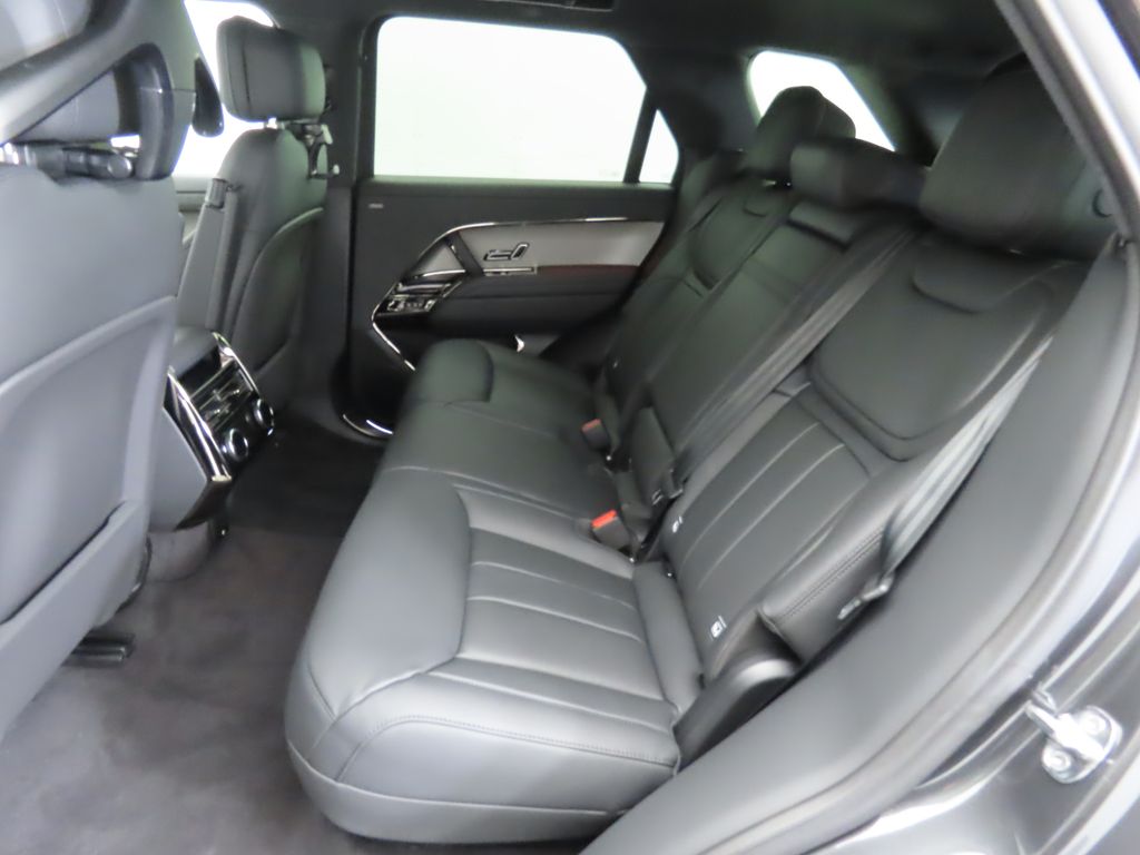 Thumbnail: 2026 Land Rover Range Rover Sport - 21