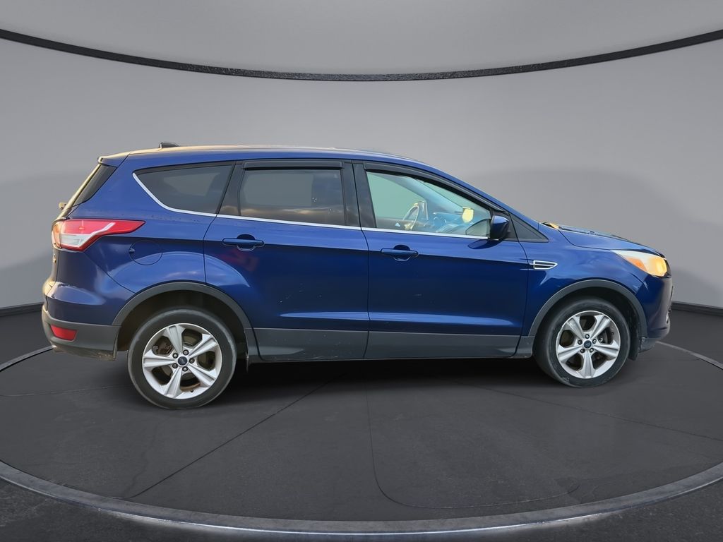 Thumbnail: 2015 Ford Escape - 9