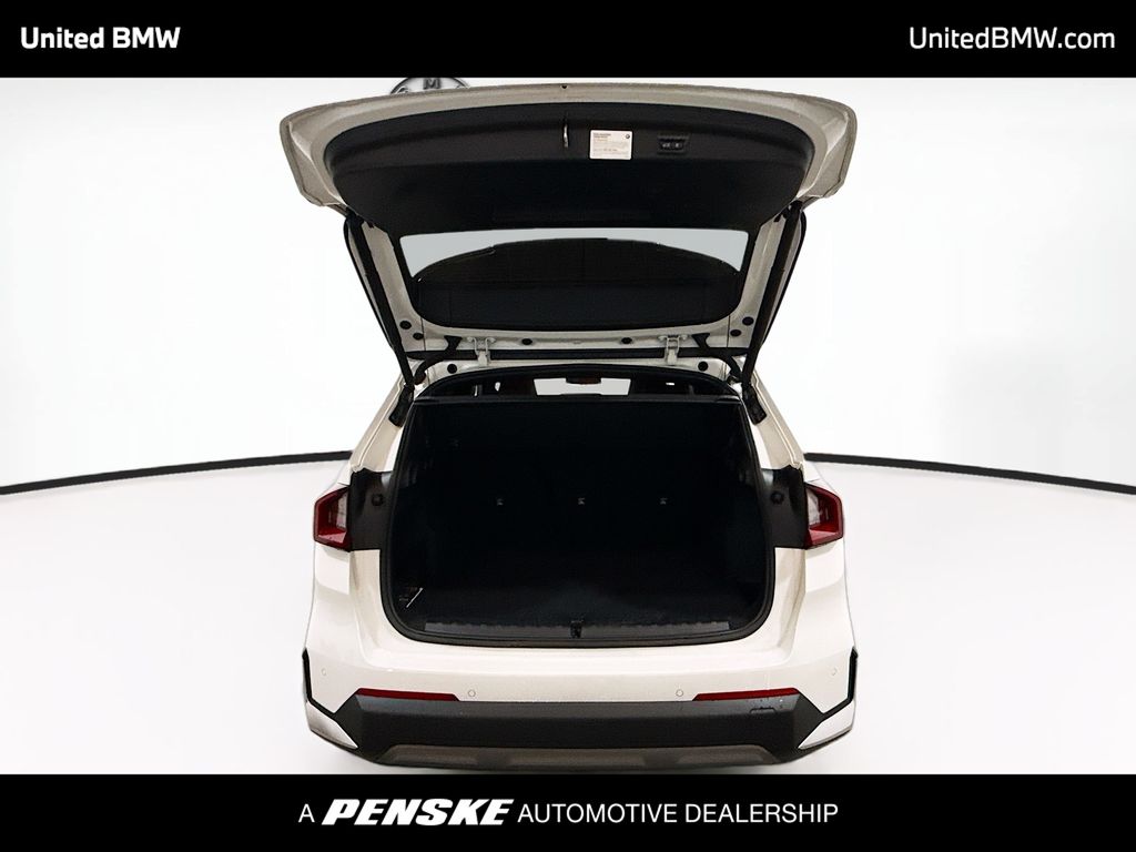 Thumbnail: 2023 BMW X1 - 14