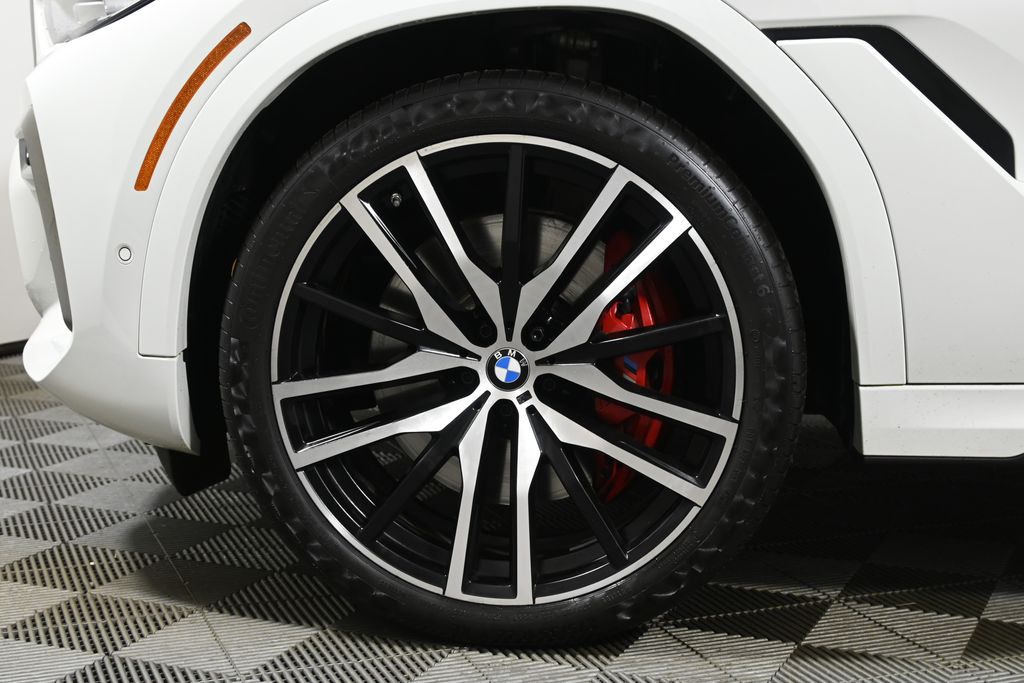 Thumbnail: 2023 BMW X6 - 12