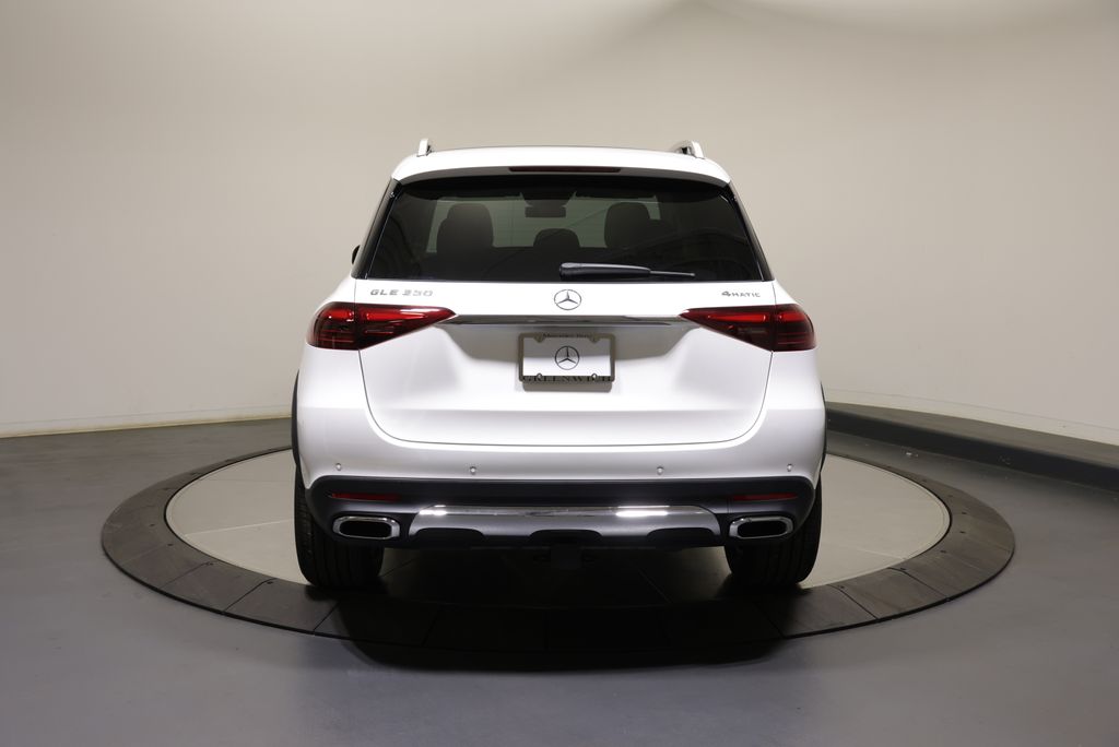 Thumbnail: 2026 Mercedes-Benz GLE - 6