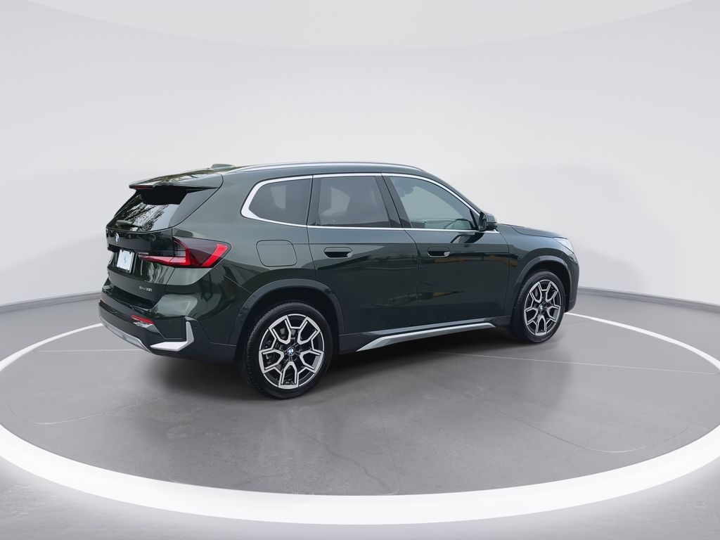 Thumbnail: 2025 BMW X1 - 8