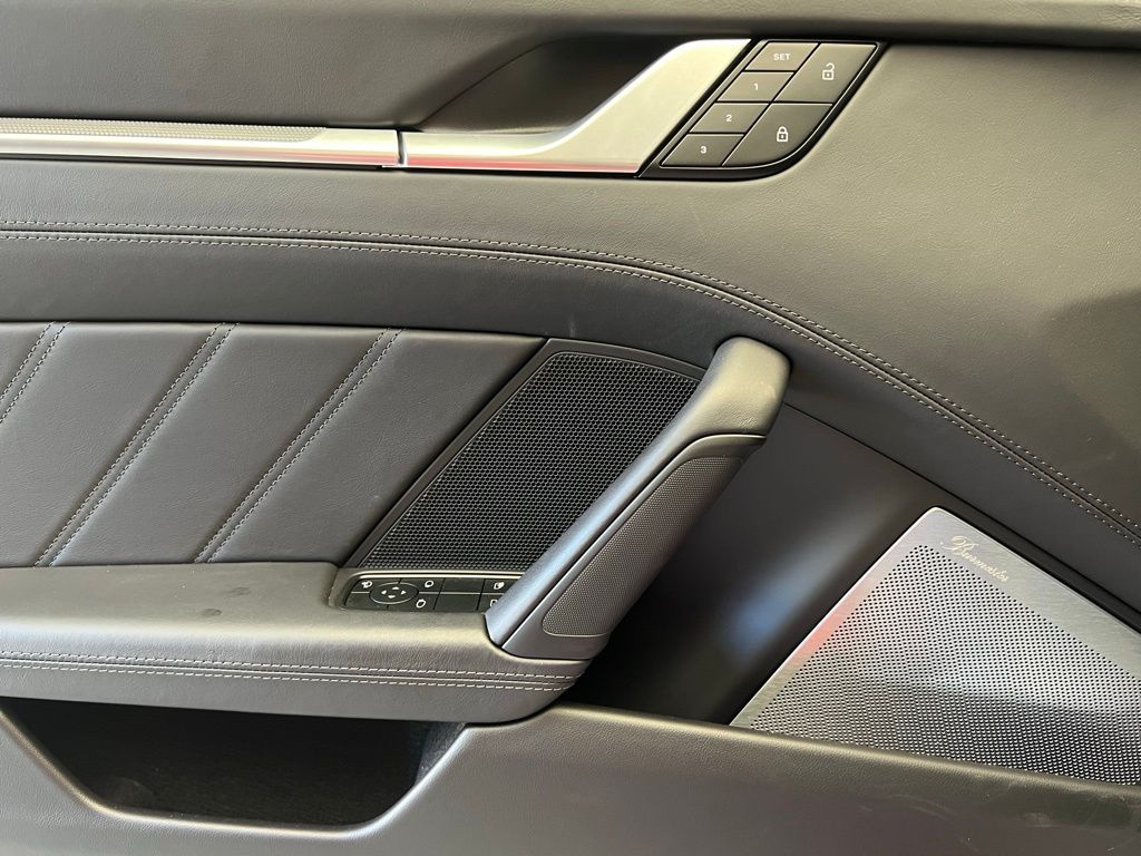 Thumbnail: 2024 Porsche 911 - 19