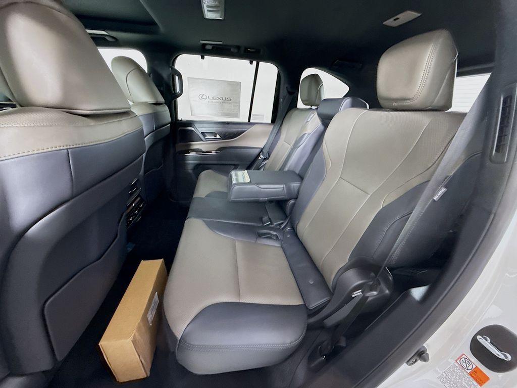 Thumbnail: 2025 Lexus LX - 17