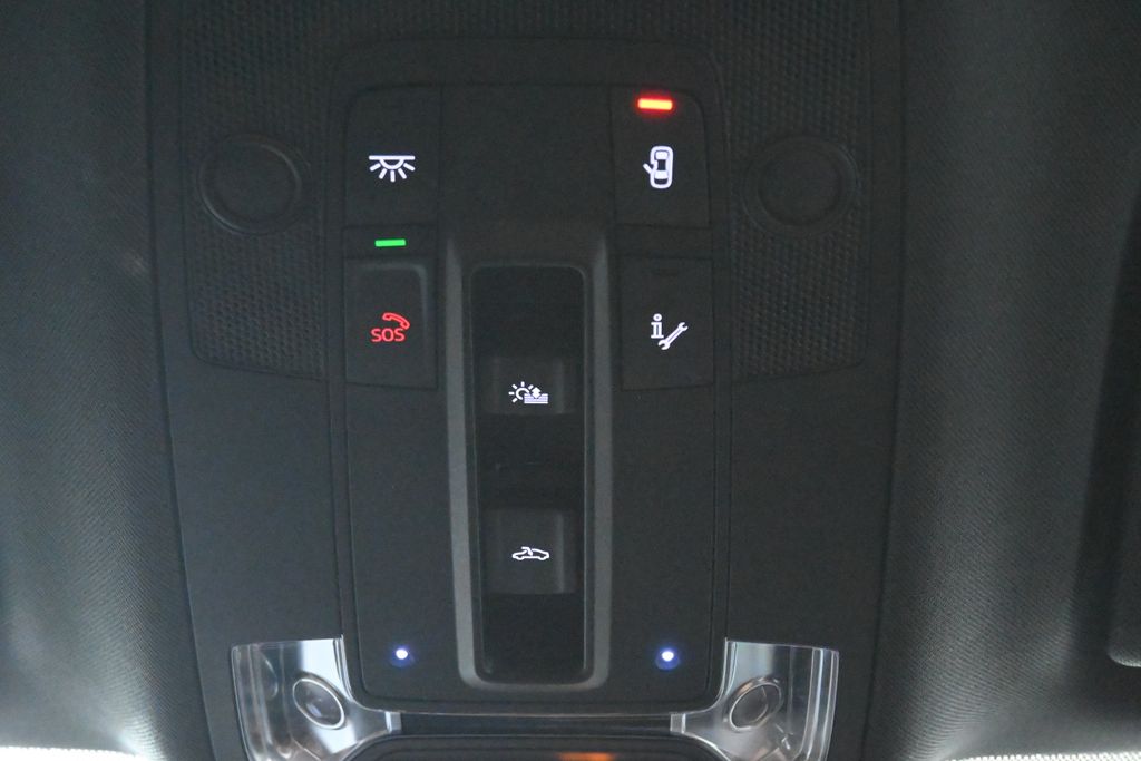 Thumbnail: 2025 Audi Q3 - 24