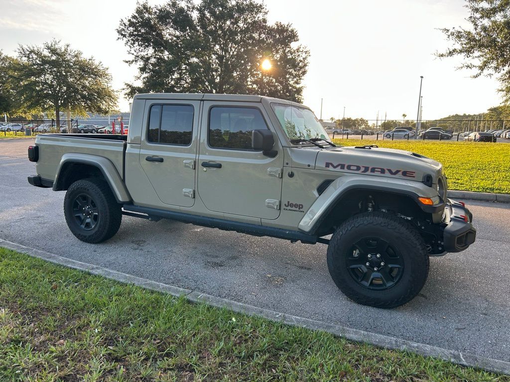 Thumbnail: 2020 Jeep Gladiator - 7