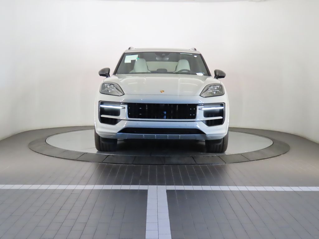 Thumbnail: 2025 Porsche Cayenne - 10
