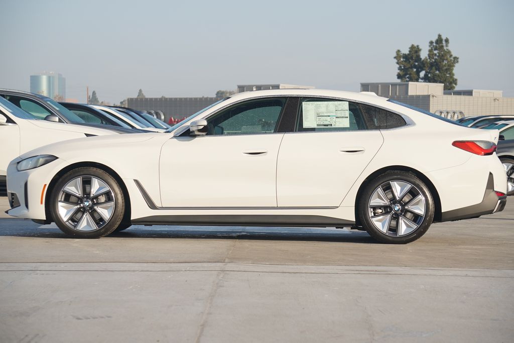 2025 BMW i4 eDrive40 4