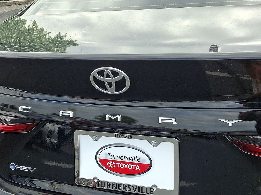 Thumbnail: 2025 Toyota Camry - 30