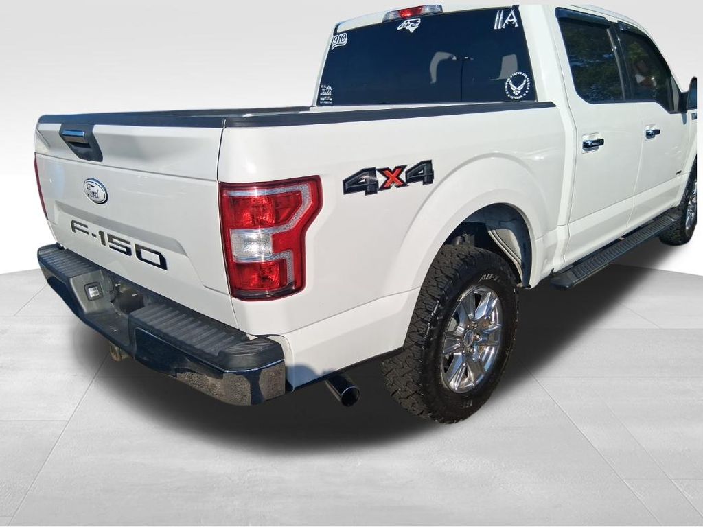 Used 2018 White Ford XLT image 5