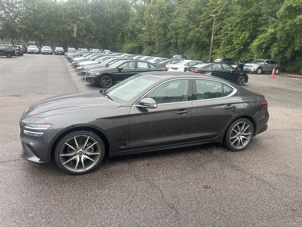 2023 Genesis G70 2.0T 9