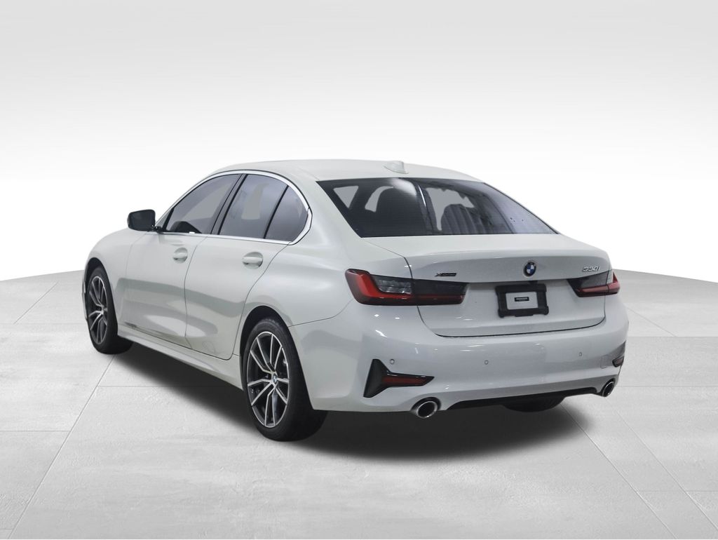 2022 BMW 3 Series 330i xDrive 3