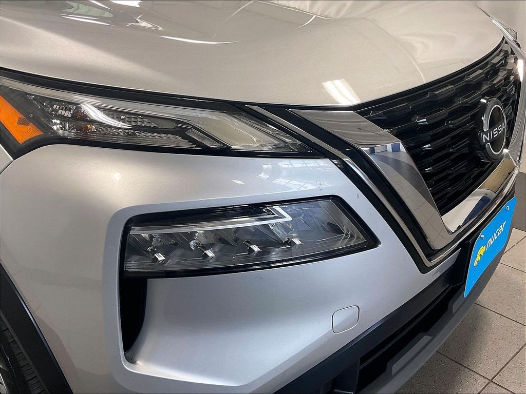 2023 Nissan Rogue — photo 32