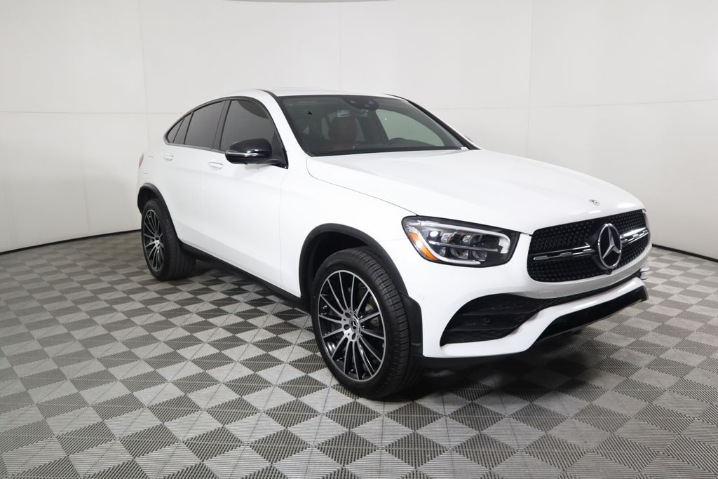 2021 Mercedes-Benz GLC 300 3