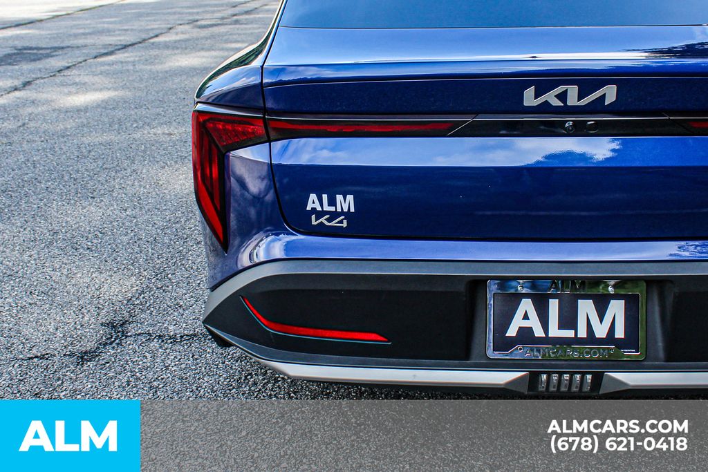 Used 2025 Blue Kia LXS image 13