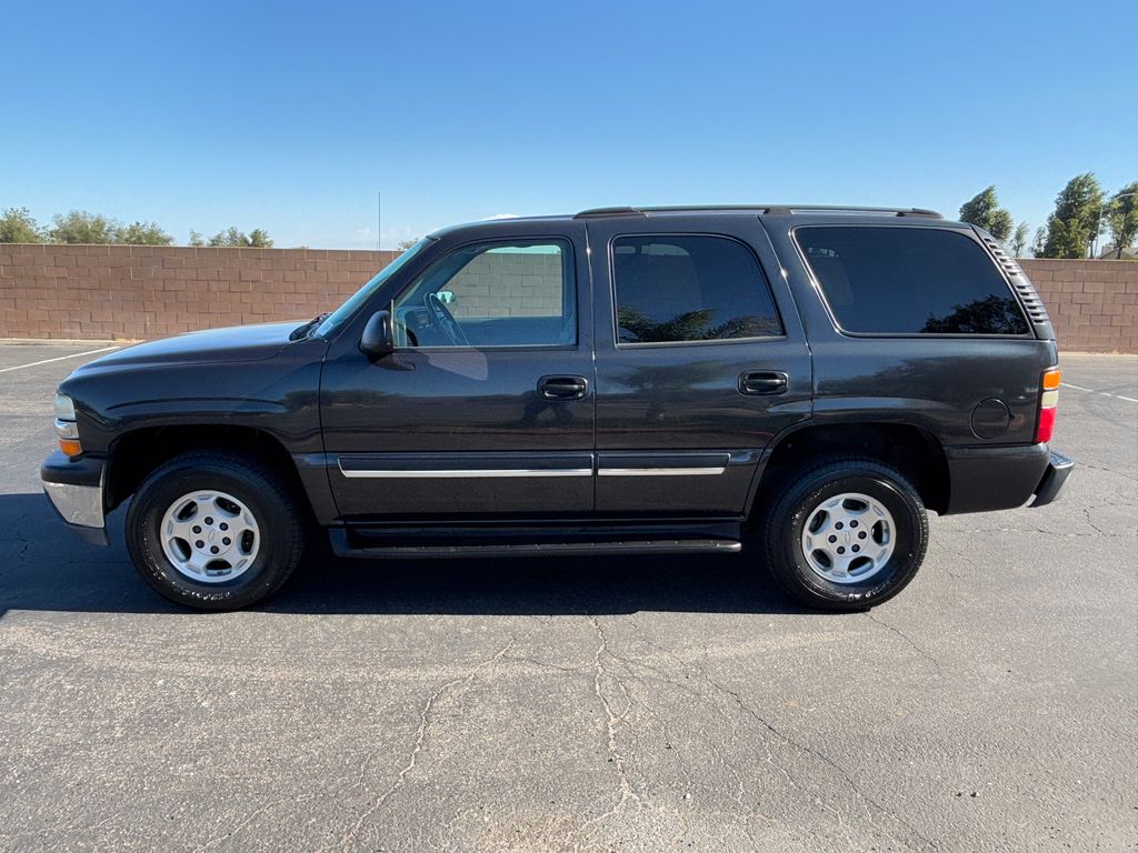 Thumbnail: 2004 Chevrolet Tahoe - 8