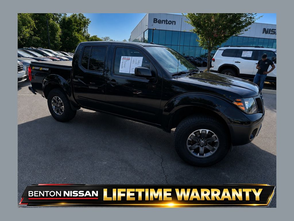 Arctic Blue Metallic 2017 Nissan Frontier Desert Runner Crew Cab Pickup Truck 4X2 5-Speed Automatic Overdrive