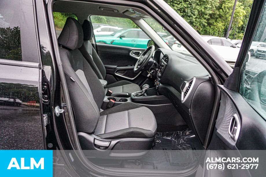2025 Kia Soul LX - Photo 24