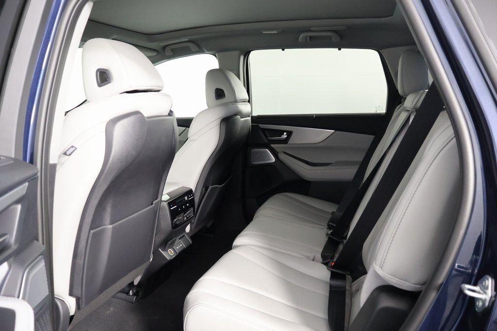 Thumbnail: 2026 Acura MDX - 6