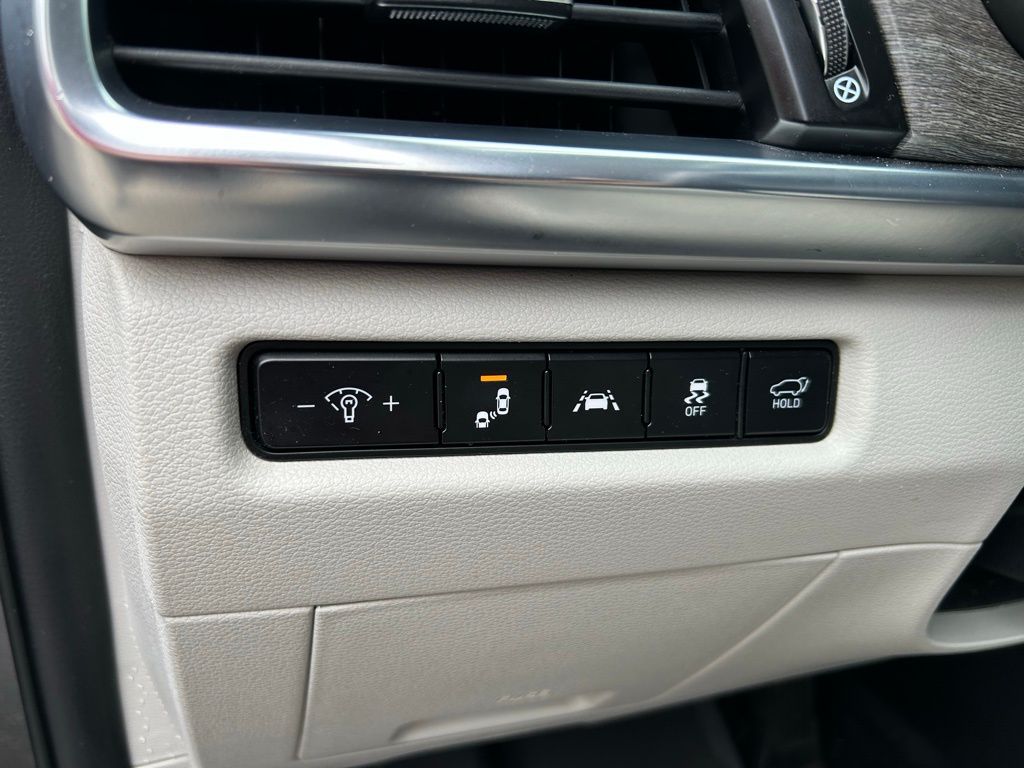 Thumbnail: 2022 Kia Telluride - 19