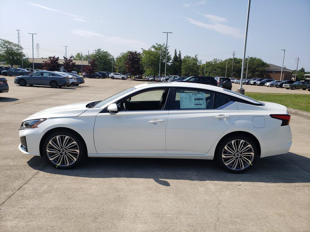 2026 Nissan Altima 2.5 SV - Image 4