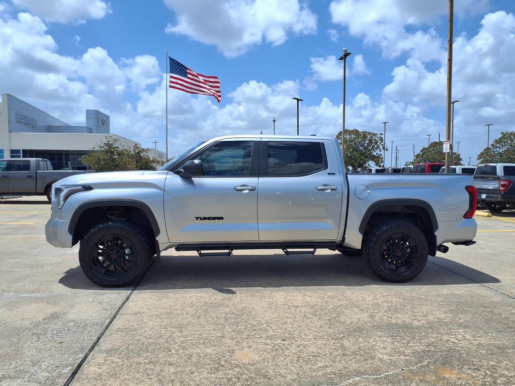 2024 Toyota Tundra SR5 - 2