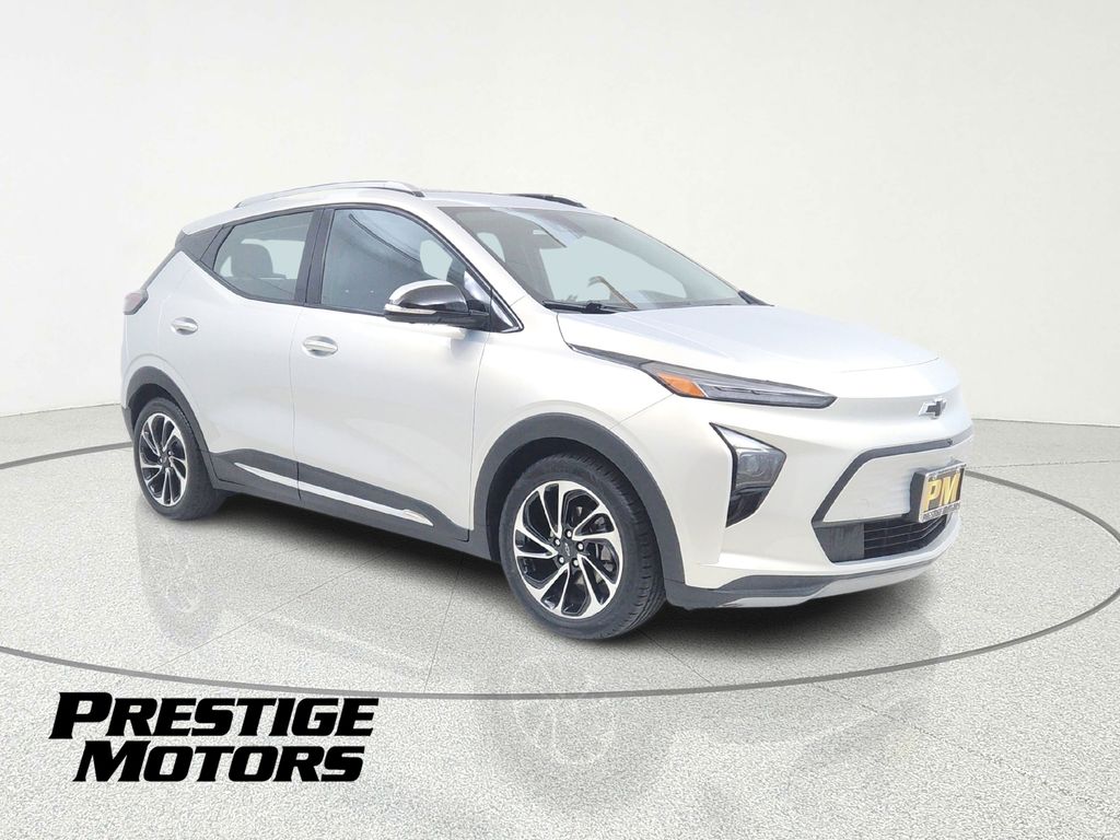 Silver Flare Metallic 2022 Chevrolet Bolt EUV Premier FWD Hatchback Front-Wheel Drive 1-Speed Automatic