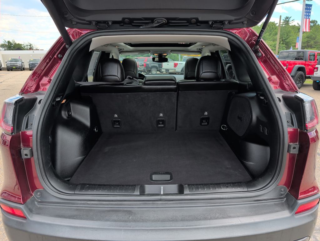 Used 2021 Jeep Cherokee SUV