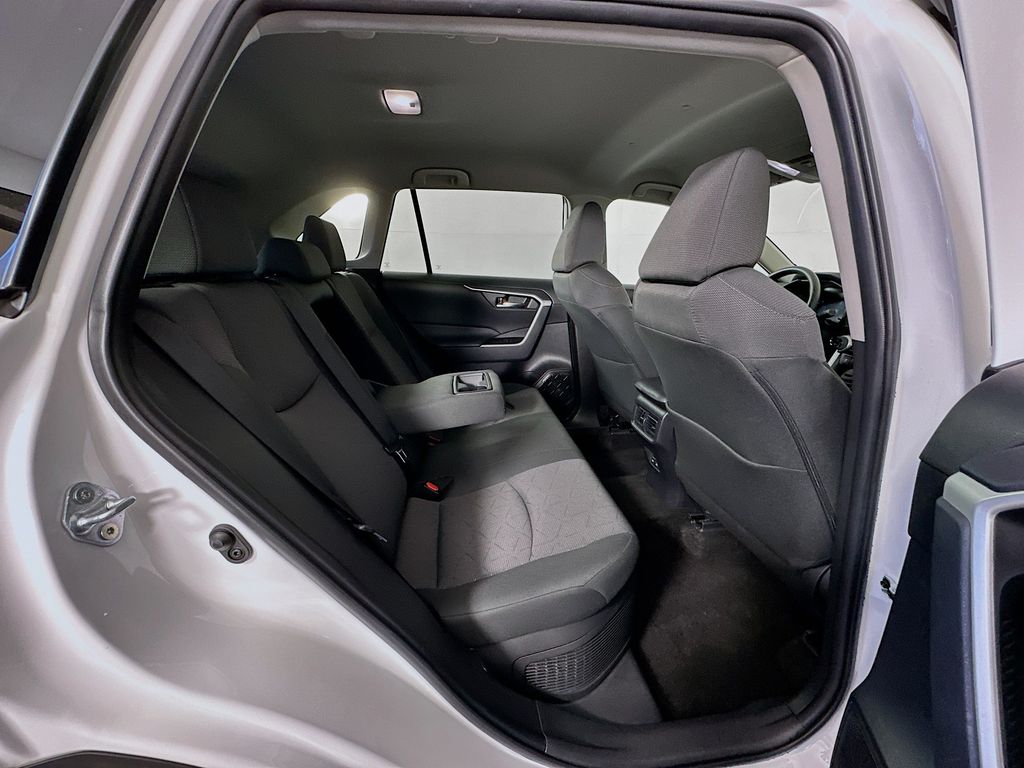 Thumbnail: 2025 Toyota RAV4 - 26