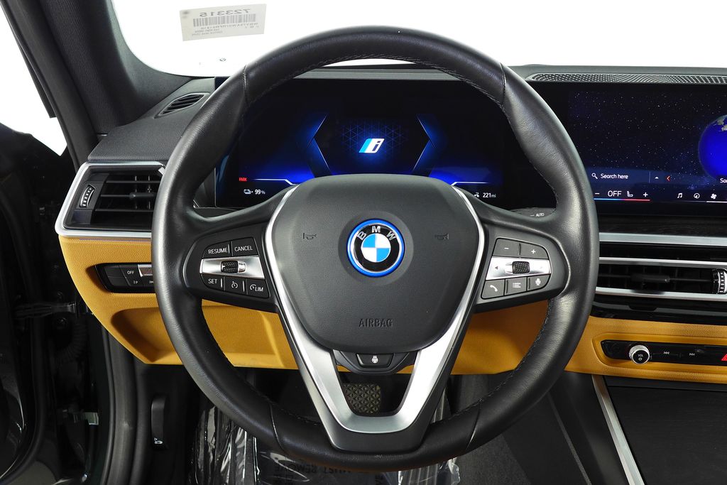 Thumbnail: 2024 BMW i4 - 27