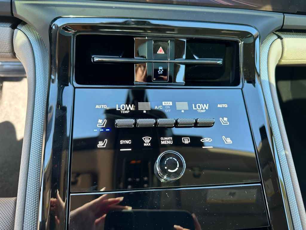 Thumbnail: 2026 Porsche Panamera - 23