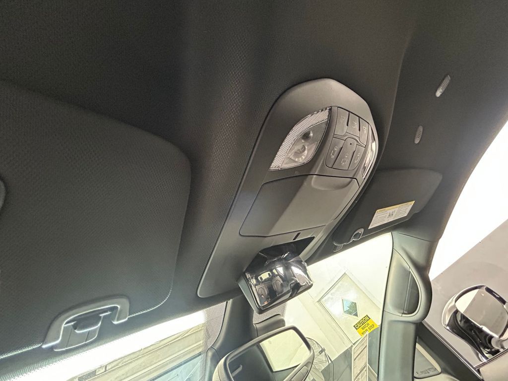 New 2026 Bright White Clearcoat Chrysler Select image 24