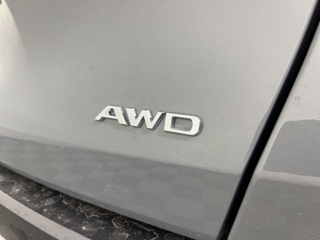 Thumbnail: 2025 Acura ADX - 4