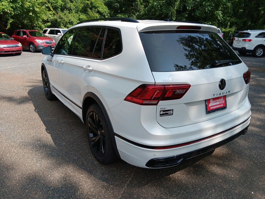 2024 Volkswagen Tiguan 2.0T SE R-Line Black 3