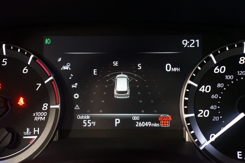 Thumbnail: 2024 Toyota Highlander - 16