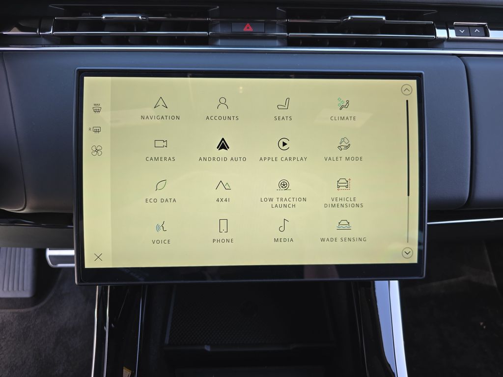 New 2026 White Land Rover Dynamic SE image 22