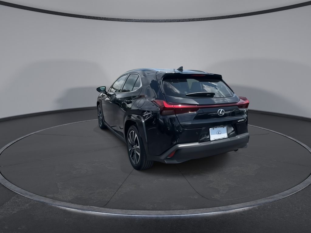 Thumbnail: 2024 Lexus UX - 7