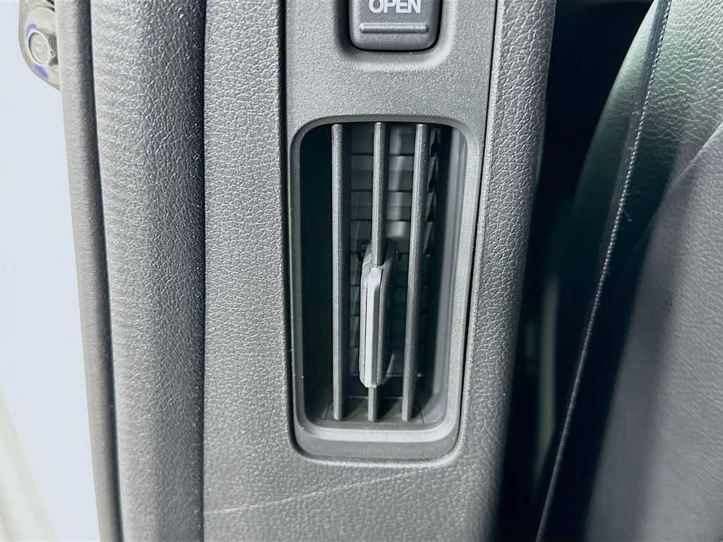 Thumbnail: 2026 Honda Odyssey - 17